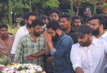 Junior NTR Pays Tribute to NTR at Hyderabad NTR Ghat