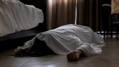 Police investigate the death of a young woman from Palnadu district found in a hotel room in Srikakulam