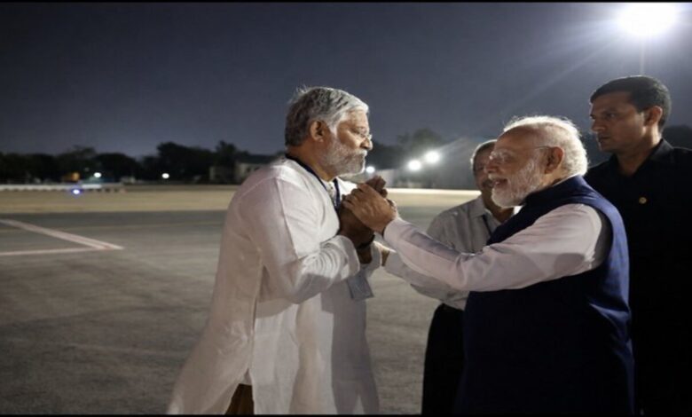 Senior Telugu actor Tanikella Bharani meeting Prime Minister Narendra Modi during the Prime Minister’s visit to Hyderabad.