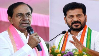 Telangana politics heats up with BRS farmer meeting and Congress Kisan Mela planned on same day in Warangal creating political debate